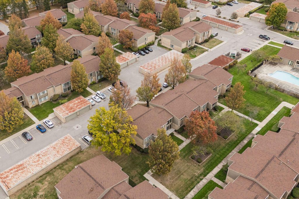 16260 Mayfair Dr. Drive 102, Southfield, MI 48075