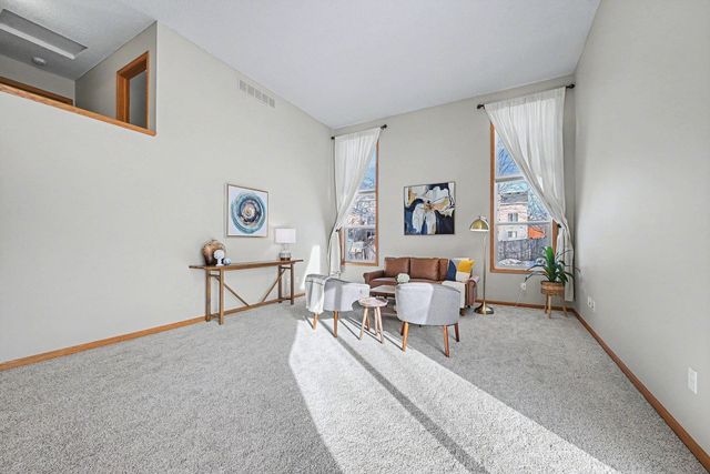 8489 Bryce Court, Inver Grove Heights, MN 55076