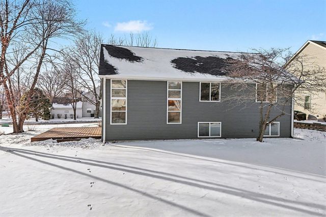 8489 Bryce Court, Inver Grove Heights, MN 55076