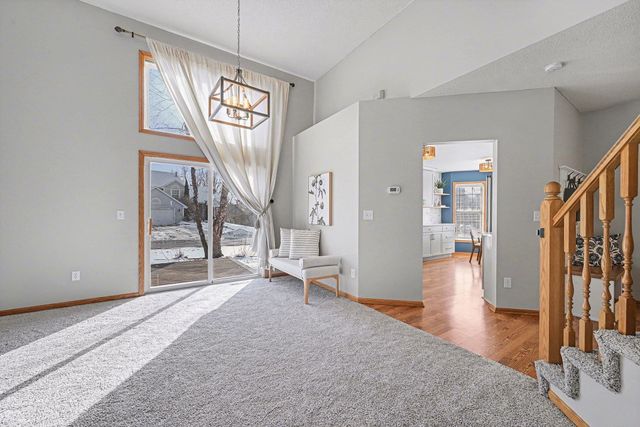 8489 Bryce Court, Inver Grove Heights, MN 55076