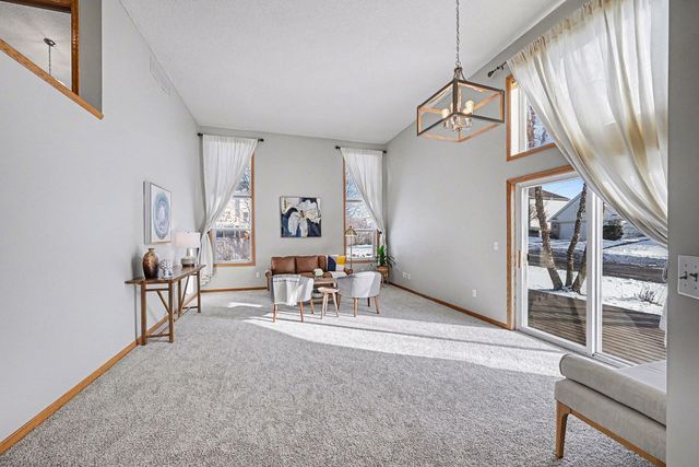 8489 Bryce Court, Inver Grove Heights, MN 55076