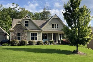 37 Grand Georgian NE Court, Cartersville, GA 30121