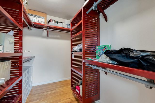 9975 SW 85th St, Miami, FL 33173