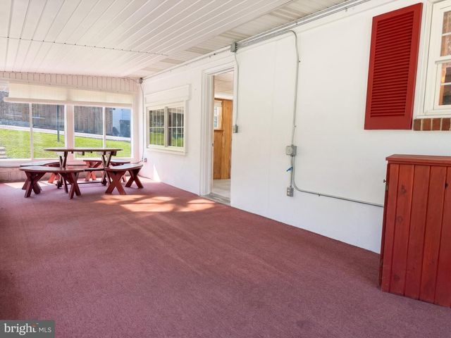 9421 E SPRINGFIELD, Seven Valleys, PA 17360