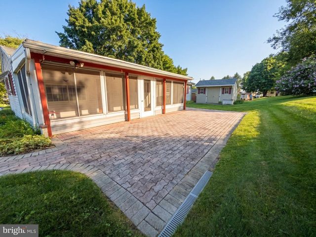 9421 E SPRINGFIELD, Seven Valleys, PA 17360