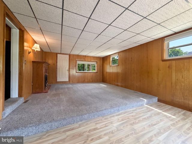 9421 E SPRINGFIELD, Seven Valleys, PA 17360