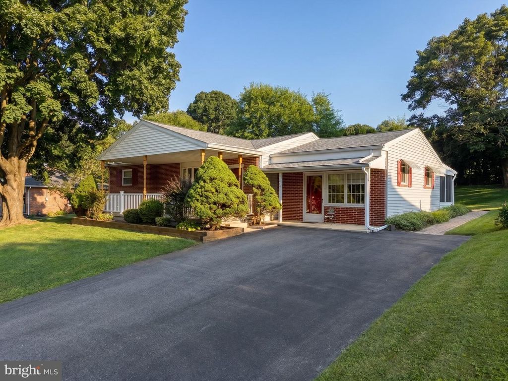 9421 E SPRINGFIELD, Seven Valleys, PA 17360