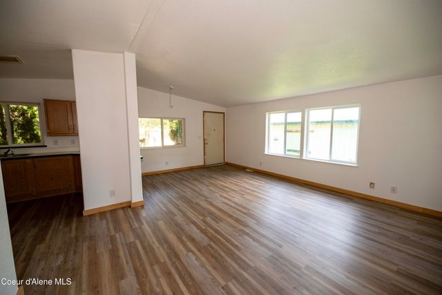56 Russels Dr, Priest Lake, ID 83856