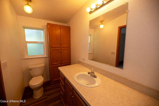 56 Russels Dr, Priest Lake, ID 83856