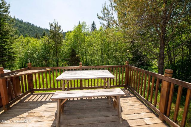 56 Russels Dr, Priest Lake, ID 83856