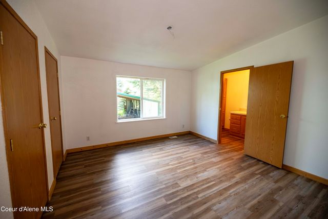 56 Russels Dr, Priest Lake, ID 83856
