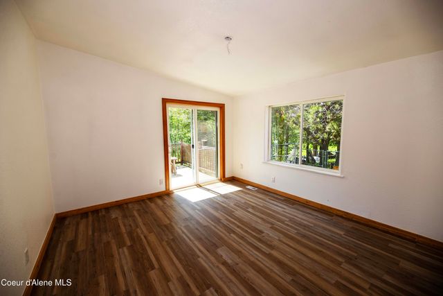 56 Russels Dr, Priest Lake, ID 83856