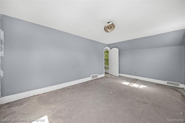 12375 E Outer Drive, Detroit, MI 48224