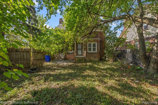 12375 E Outer Drive, Detroit, MI 48224