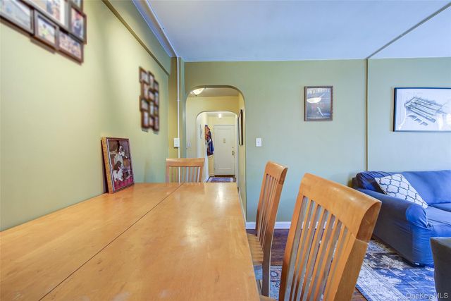 215-40 47th Avenue 3A, Bayside, NY 11361