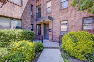 215-40 47th Avenue 3A, Bayside, NY 11361