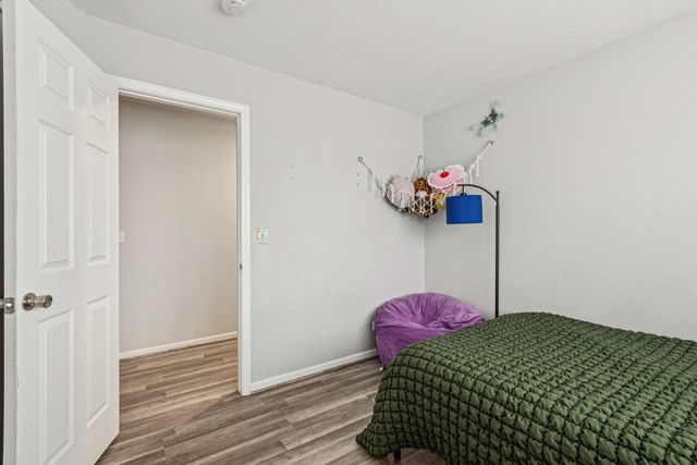 2410 Miriam Avenue, Zion, IL 60099