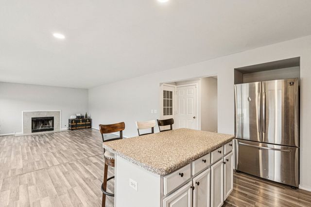 2410 Miriam Avenue, Zion, IL 60099