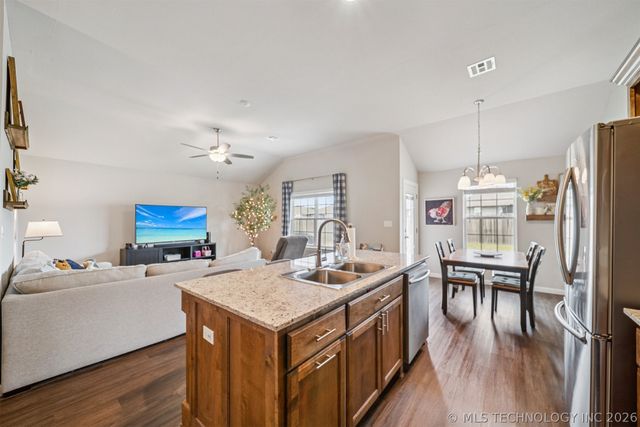 13548 N 130th East Avenue, Collinsville, OK 74021