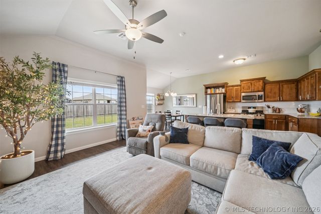 13548 N 130th East Avenue, Collinsville, OK 74021