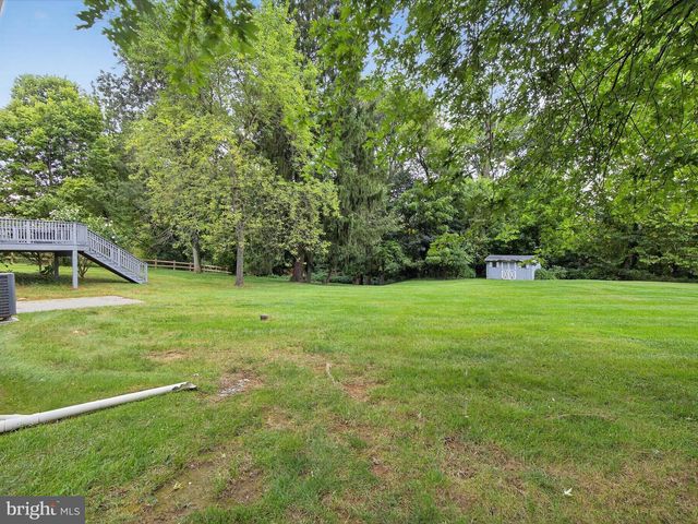 2010 LANDIS VALLEY RD, Lancaster, PA 17601