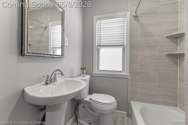 4009 Agnes Avenue, Lincoln Park, MI 48146