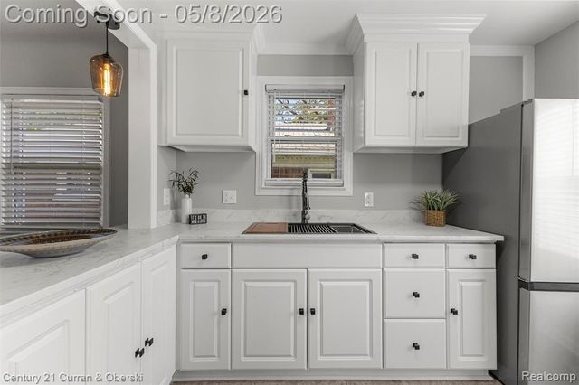 4009 Agnes Avenue, Lincoln Park, MI 48146