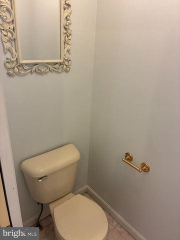 16 CATALPA CT, Martinsburg, WV 25404