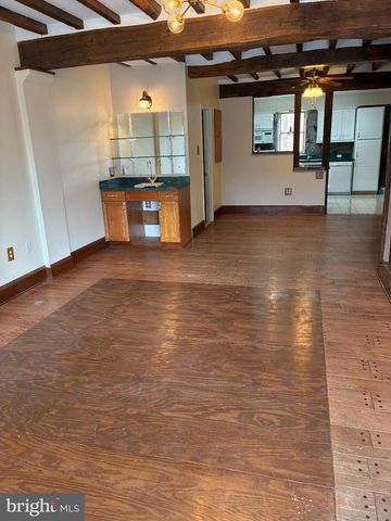 16 CATALPA CT, Martinsburg, WV 25404