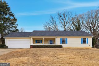 3719 River North Drive, Gainesville, GA 30506