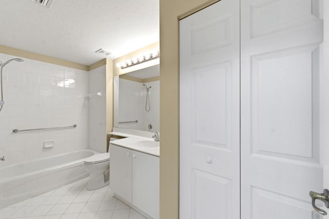 7765 Yardley Drive 107, Tamarac, FL 33321