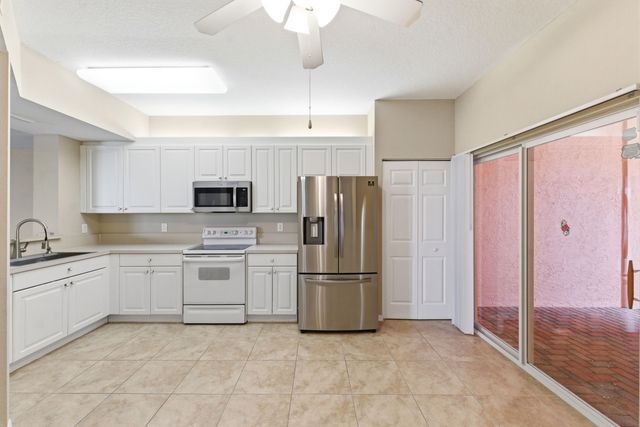 7765 Yardley Drive 107, Tamarac, FL 33321