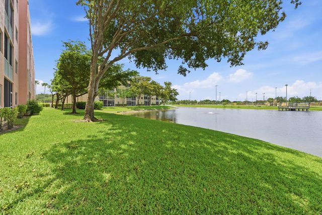 7765 Yardley Drive 107, Tamarac, FL 33321