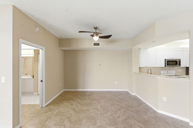 7765 Yardley Drive 107, Tamarac, FL 33321