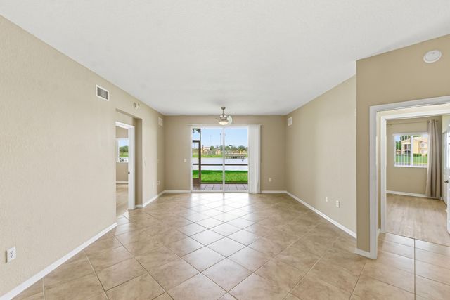 7765 Yardley Drive 107, Tamarac, FL 33321