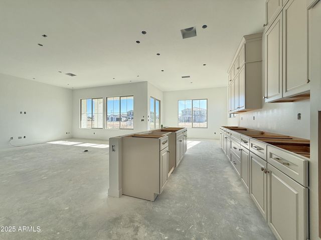 22757 E SADDLE Way, Queen Creek, AZ 85142