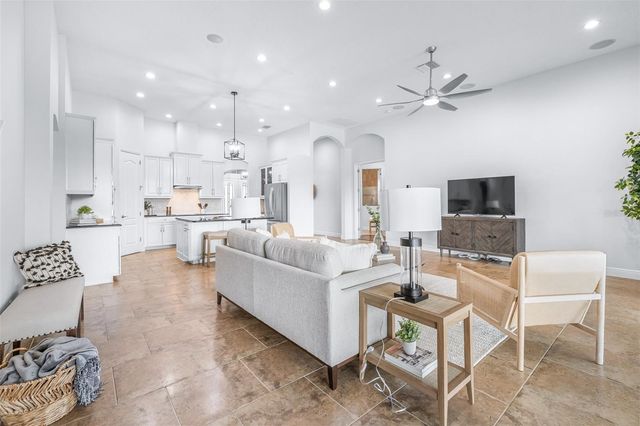 32545 SILVERCREEK WAY, Wesley Chapel, FL 33545