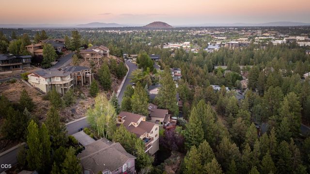 1819 SW Troon Avenue, Bend, OR 97702
