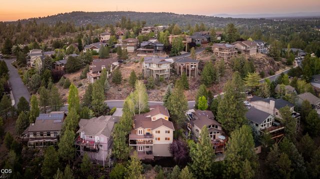 1819 SW Troon Avenue, Bend, OR 97702