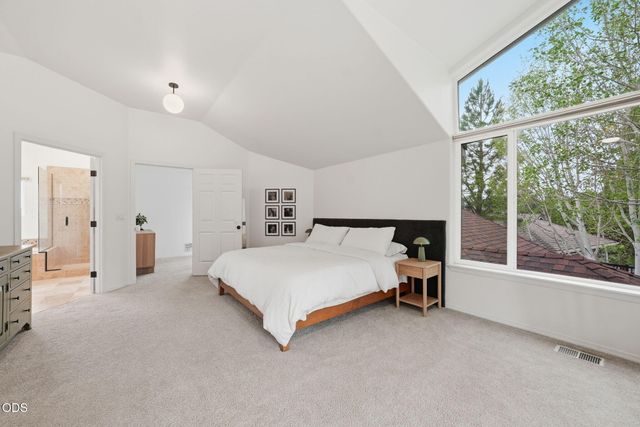 1819 SW Troon Avenue, Bend, OR 97702