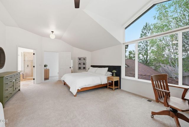 1819 SW Troon Avenue, Bend, OR 97702