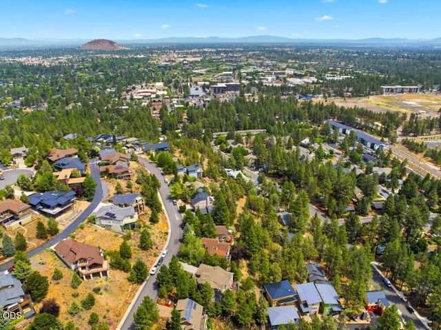 1819 SW Troon Avenue, Bend, OR 97702