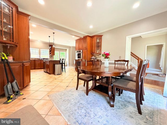 11610 SENECA FOREST CIR, Germantown, MD 20876