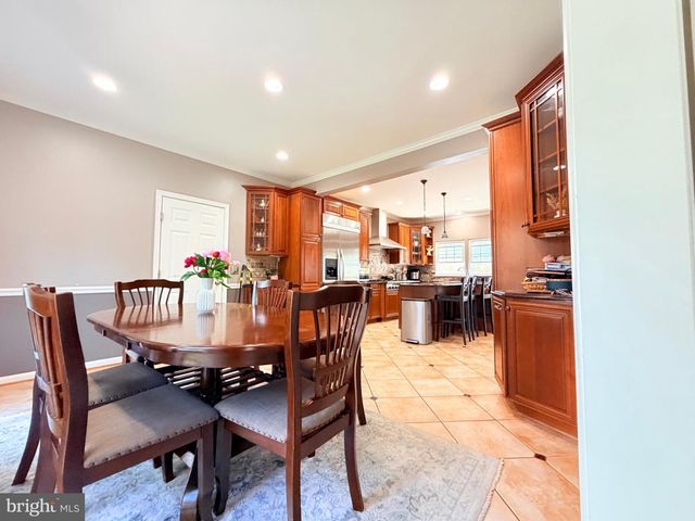 11610 SENECA FOREST CIR, Germantown, MD 20876