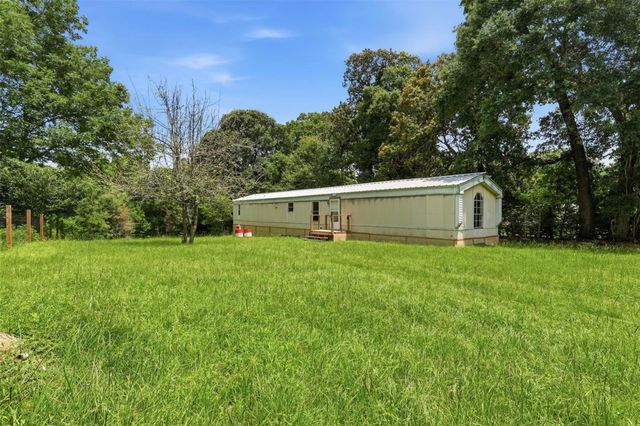 2351 Cherry Creek East Drive, Shepherd, TX 77371