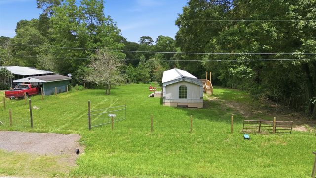 2351 Cherry Creek East Drive, Shepherd, TX 77371
