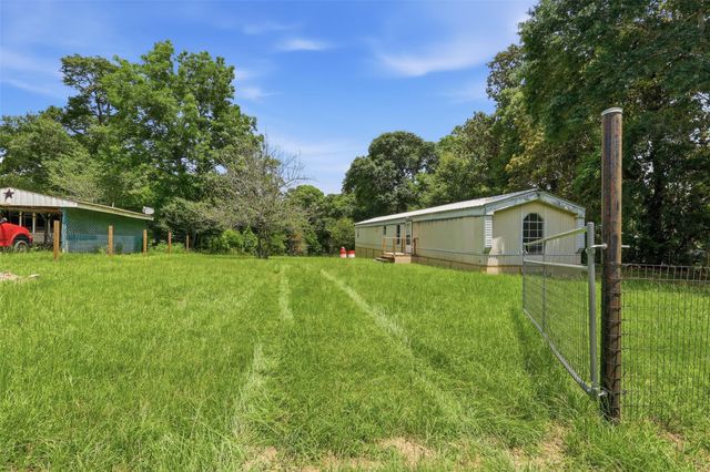 2351 Cherry Creek East Drive, Shepherd, TX 77371