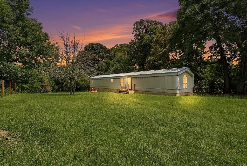 2351 Cherry Creek East Drive, Shepherd, TX 77371
