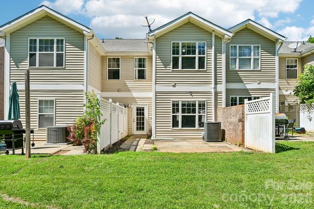 109 Sherman Oaks Lane, Mooresville, NC 28115