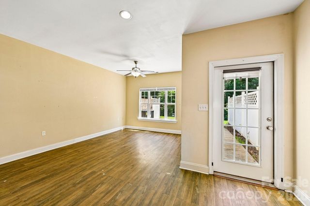 109 Sherman Oaks Lane, Mooresville, NC 28115